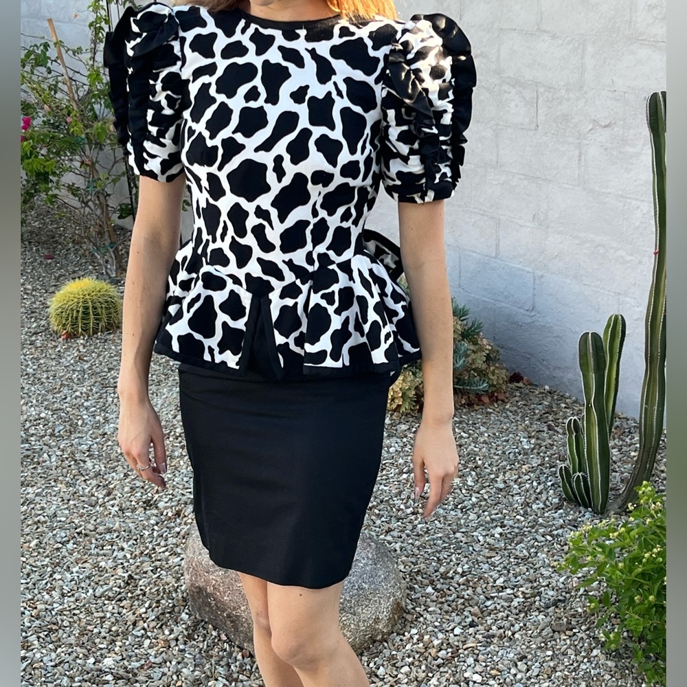 Vintage Peplum ruffle and bow low back cow print peplum dress puff sleeve - Picture 2 of 16
